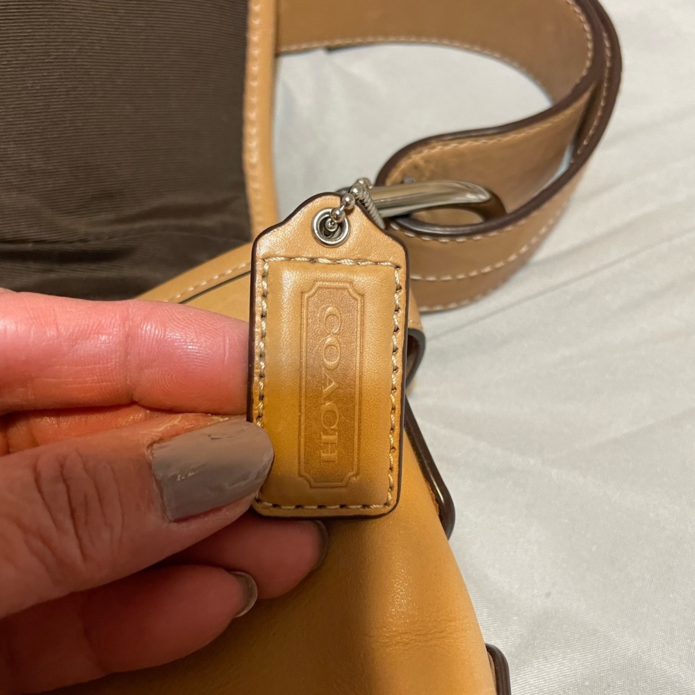 Coach Tan Leather Shoulder Bag - Picture 8 of 8
